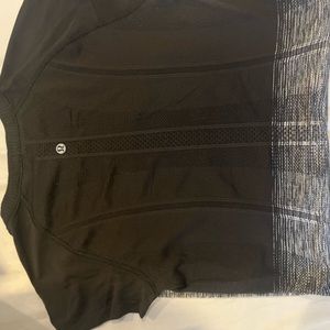 Ombré Lululemon swiftly tech shirt